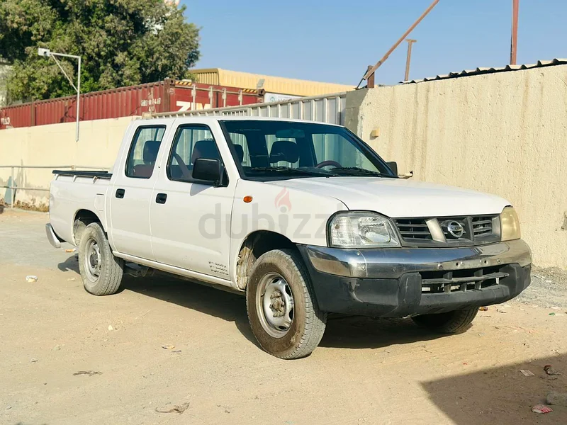 بيك أب نيسان كابينة مزدوجة موديل 2012 للبيع63228274421507111