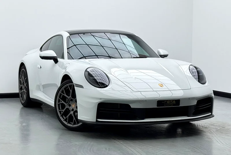 بورشه 911 كاريرا (992.2) 2025، ضمان الوكالة 2026، سجل الصيانة الكامل من الوكالة، خليجي63169443190529112