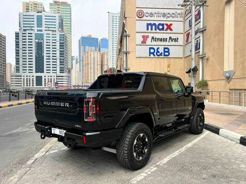 عناية جيدة جدًا، وثيقة نظيفة (متوفر Car Fax)، لا حوادث أو تقارير بأضرار، مالك واحد فقط63174775495170111