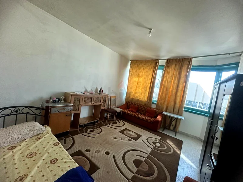 للايجار غرفة مفروشة مع حمام لسيدة مسلمة واحدة (هندية/باكستانية)63314401491969111