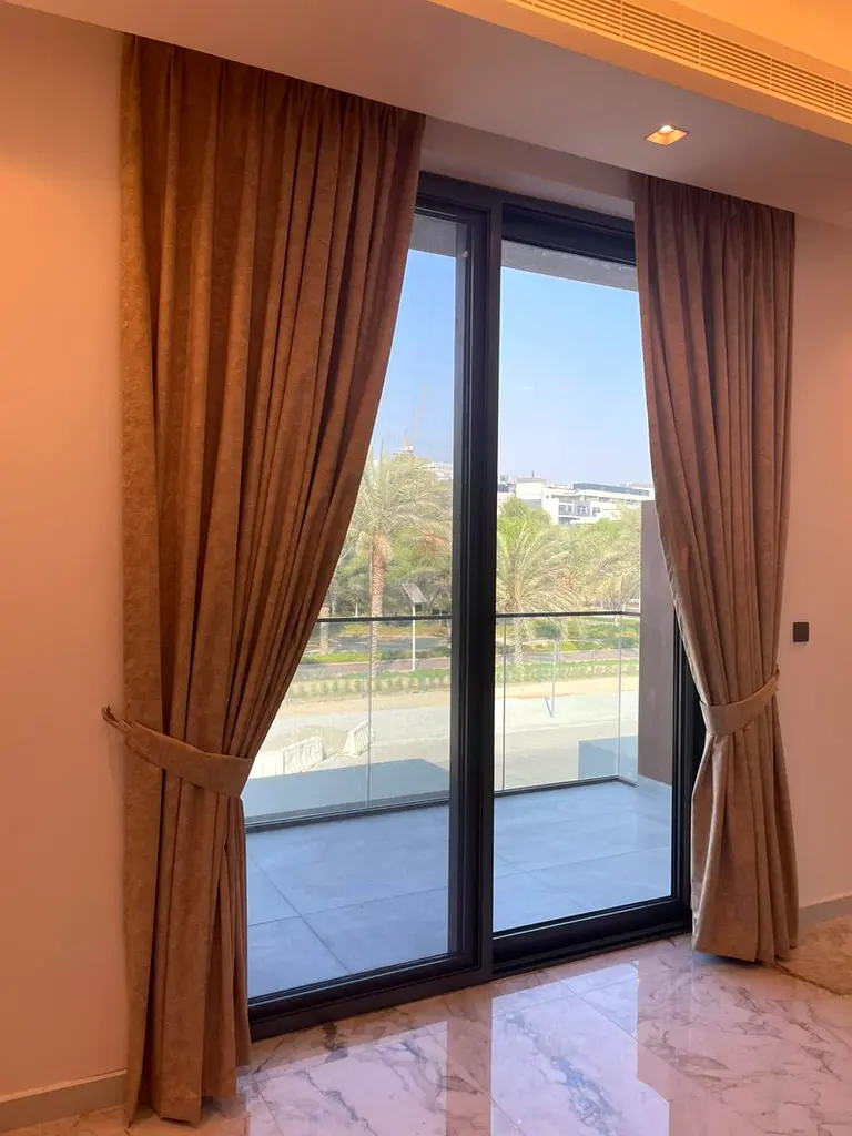 Velvet Curtains63220820901635111