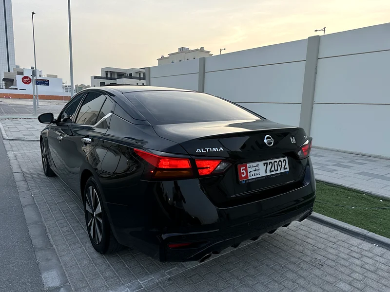 للبيع التيما SV خليجي بحالة الوكالة رقم1 رادار وفتحة63147207095042112