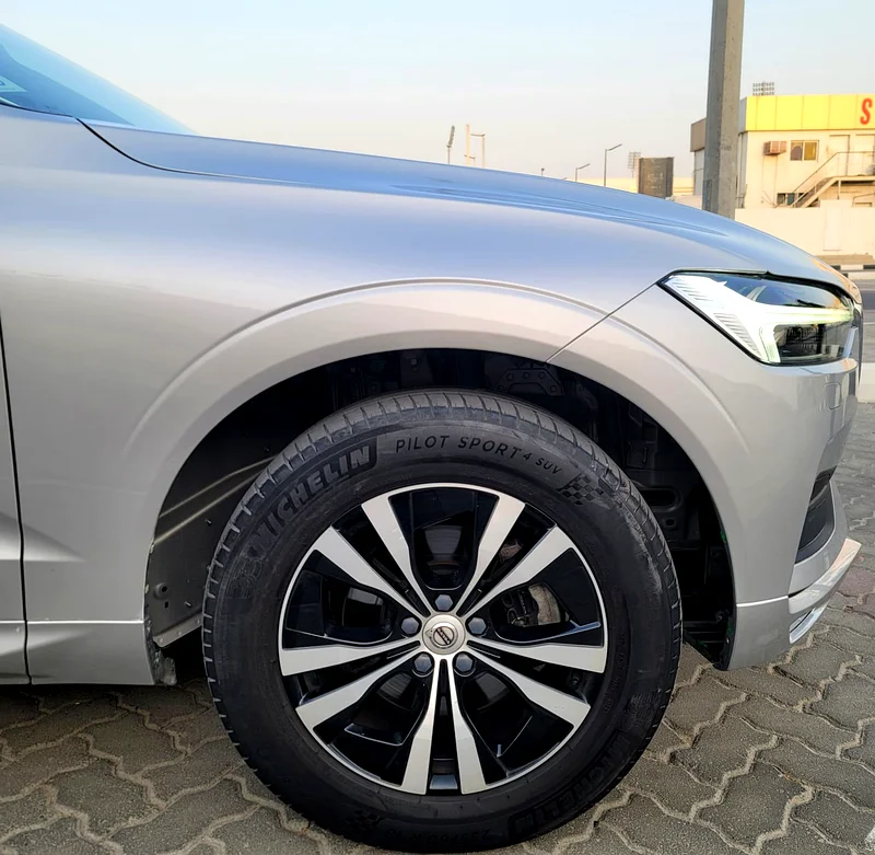 2021 VOLVO XC60 GCC SPECS SILVER ON BROWN 458863221301225986114