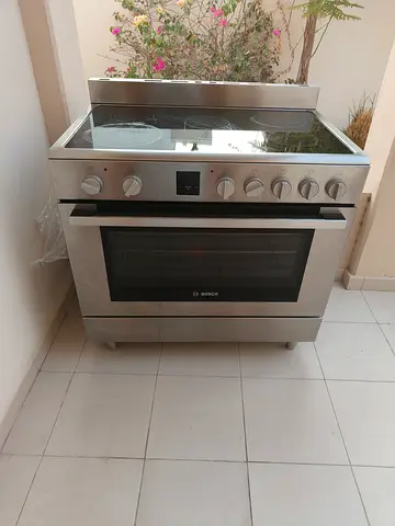 Bosch Electric Ceramic Cooker 90 cm Premium Model series 8 Italian Engineering