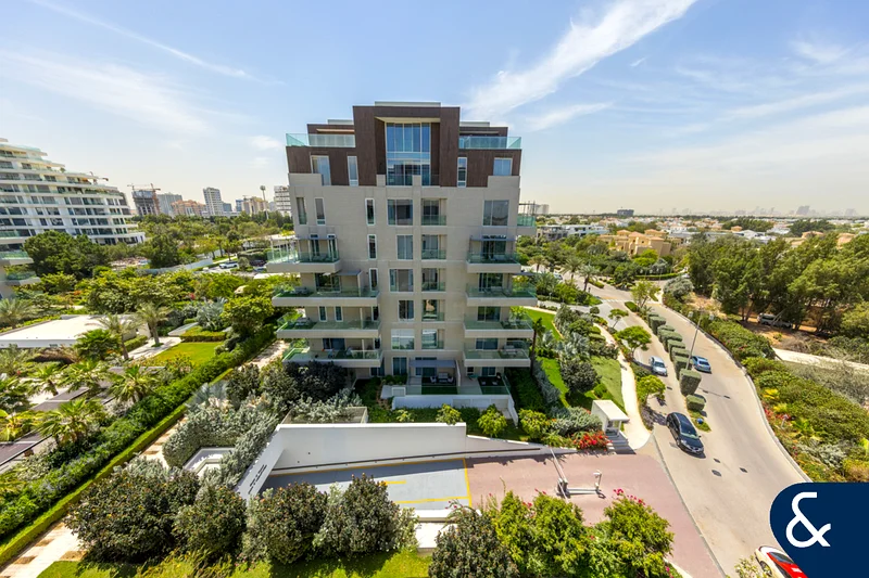 Furnished | Study | Close to Pool63725182587267112
