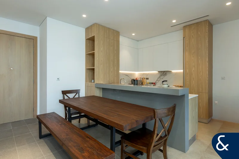 Furnished | Study | Close to Pool63725182587267114