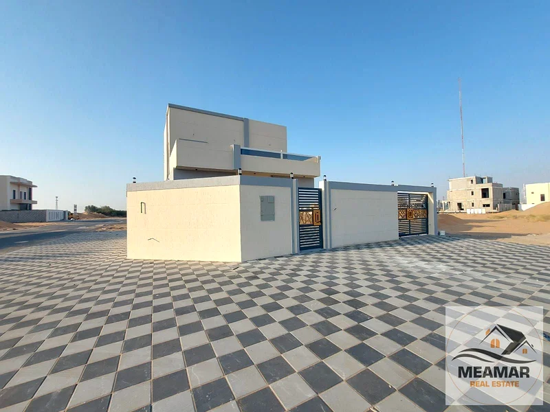 3 bedroom villa with roof, including fees, corner, negotiable price63893559723265111