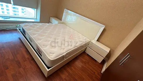 Status Italian bed set brand new condition