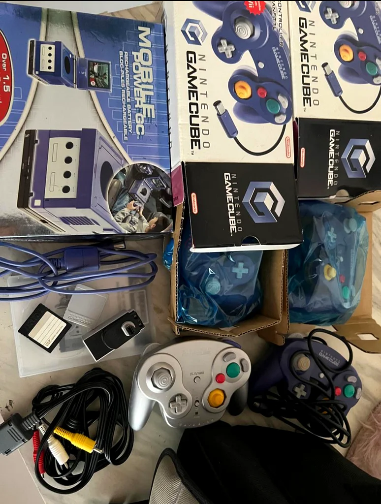 Nintendo GameCube with Mario Adventure Awaiting You!63201683898883111