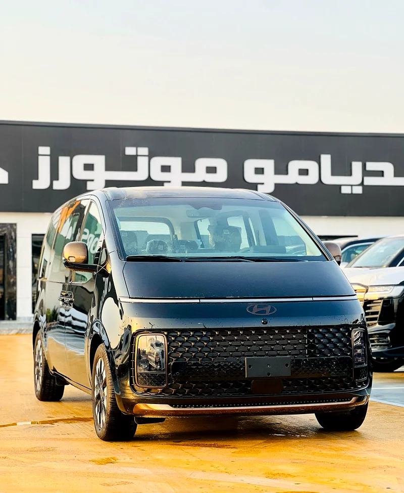 Hyundai Staria Bus Luxury VIP 7 Seats 2025 Petrol 3.563171299350913112