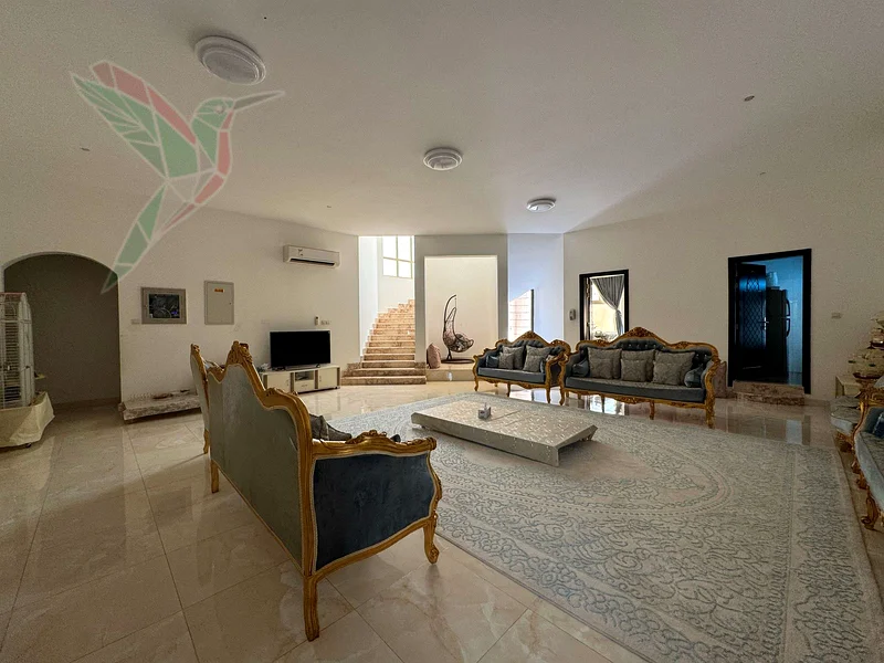 Luxury Villa Located in the Best Residential Area63171303336962112