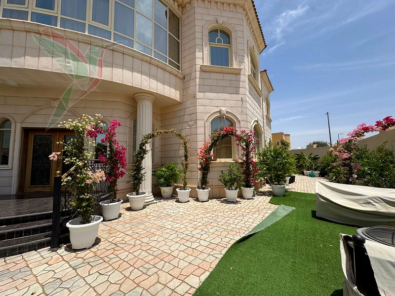 Luxury Villa Located in the Best Residential Area63171303336962111