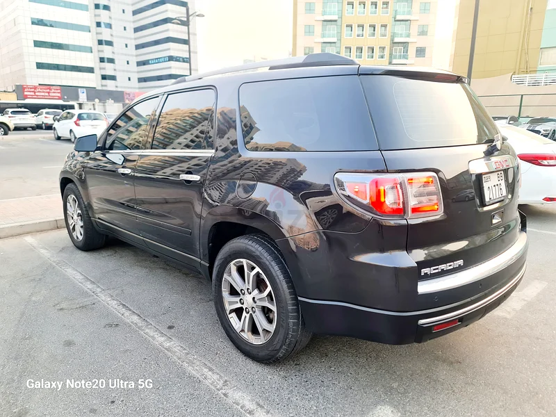 GMC Acadia Gcc full option,Condition Same Like New, Panoramic sunroof, with company history63134499695619112