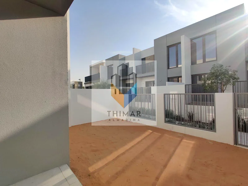 Ready to Move in | Bright Layout | Prime Location63159720166915112