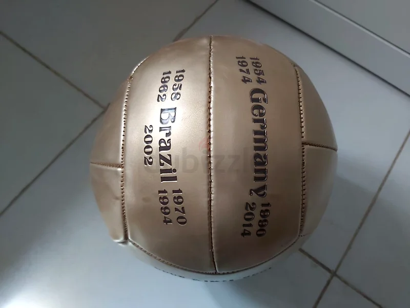 كأس العالم هامليس لكرة القدم مع سنوات63248760358530111