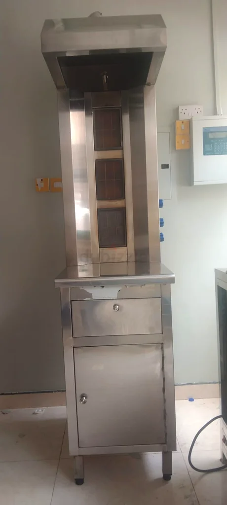 Shawarma Machine almost brand new for sale in Bur dubai632586583859221116