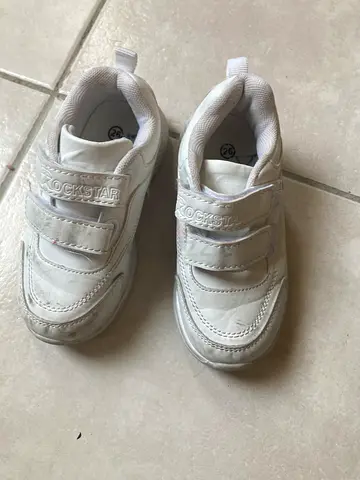 Kids shoed