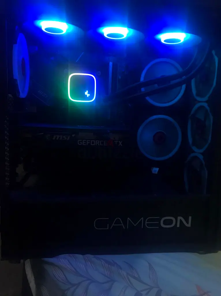 Gaming computer63255537394051115