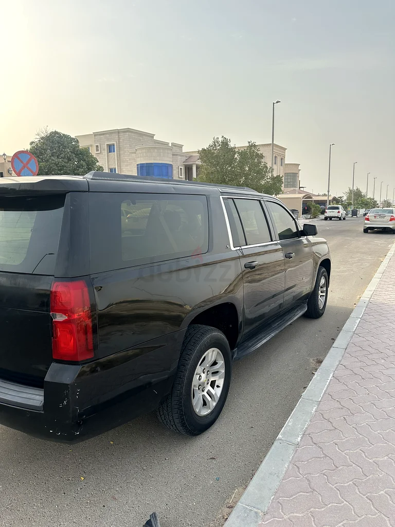 Chevrolet Suburban 2016 - Family Car - First Owner63153703335425114
