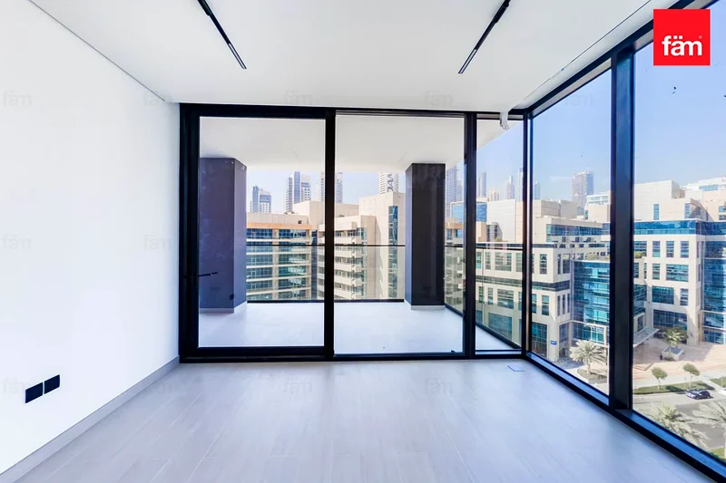 VACANT | CORNER | BURJ VIEW | PRIVATE JACUZZI63793383347714111