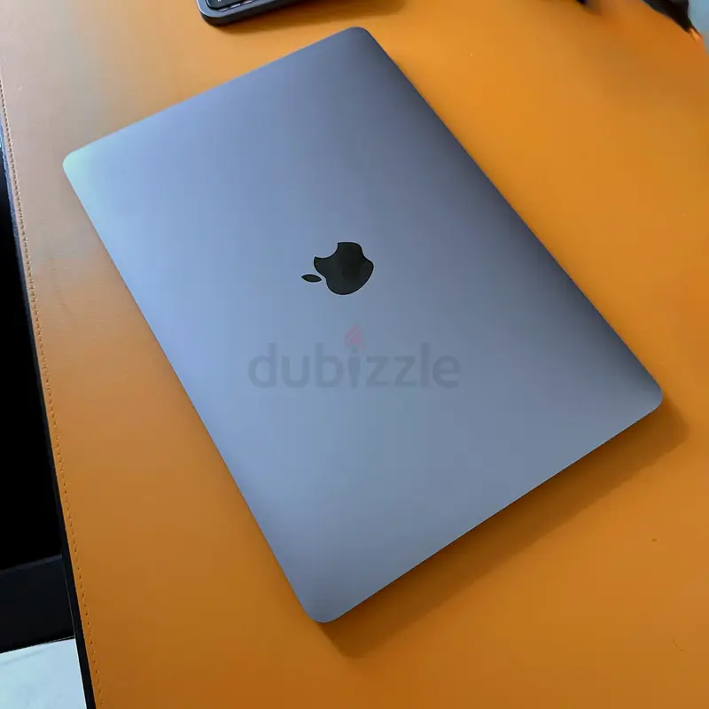 MacBook Pro 13" (Mid 2020)63254996704641110