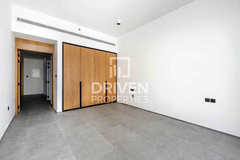Spacious Layout with Balcony | Brand New63788965012865114