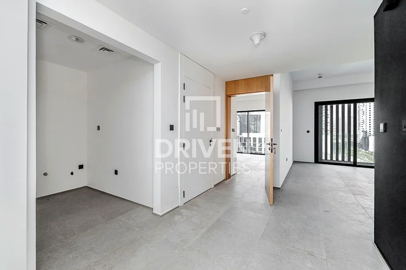 Spacious Layout with Balcony | Brand New63788965012865113