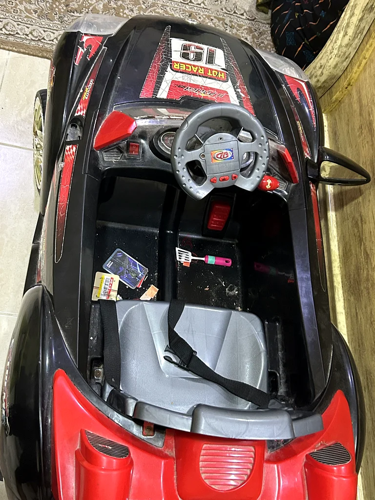 بطارية سيارة الأطفال جيدة، كل شيء جيد، سيارتين في 25063207891798146113