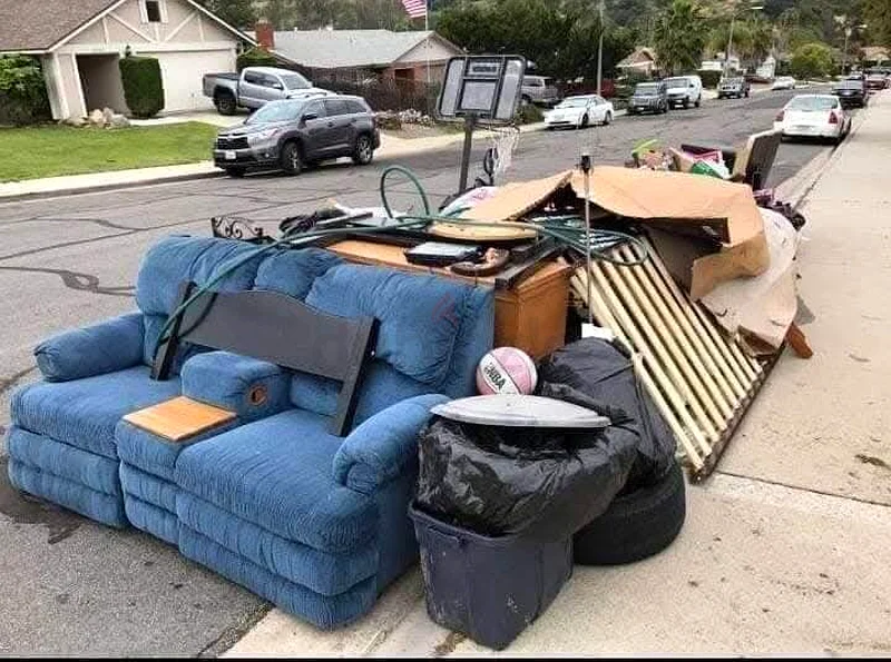 Junk Removal Service Dubai 24/763438843850243111