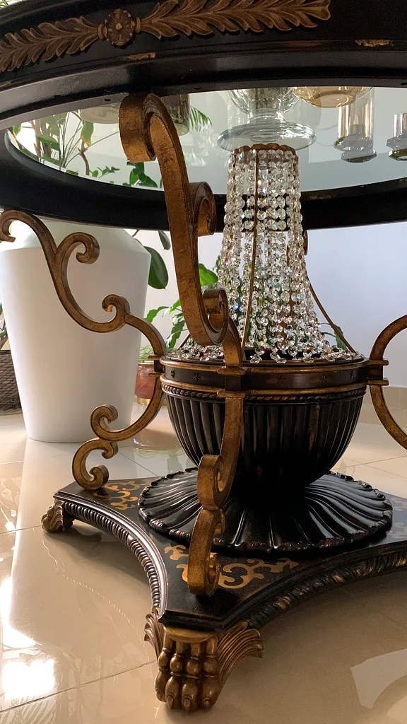 Elegant Glass-Top Round Entryway Table with Intricate Detailing63211915768705114