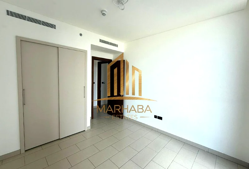 Luxury 2BR | Burj Khalifa | Creek View | High ROI63176182027650114