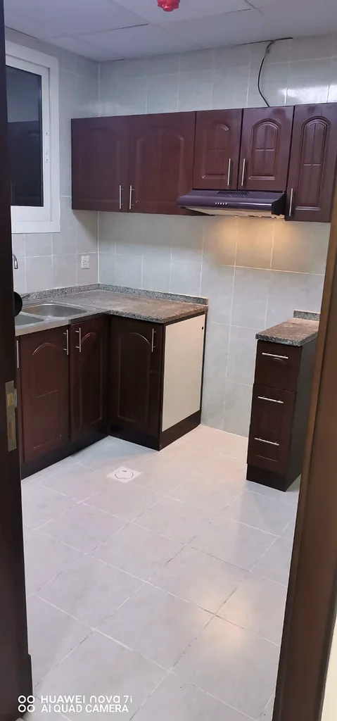 For sale a New Building G + 5 with 10 percent63196120897283114