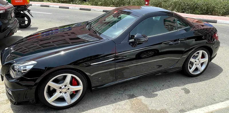 Well maintained SLK 200 GCC SPEC63231639893889111