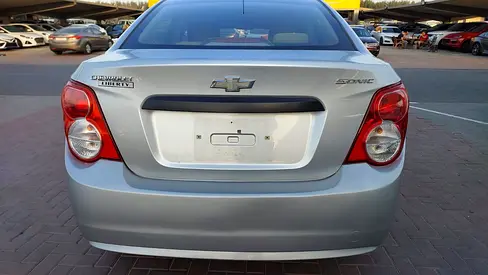 صورة 7 لـ 2014 Chevrolet SONIC