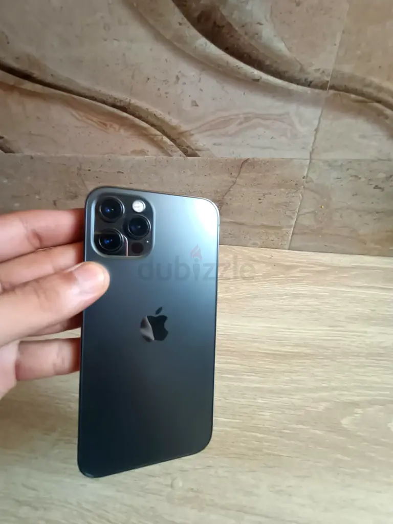 Unlock the Power of an iPhone 12 Pro - Great Condition!