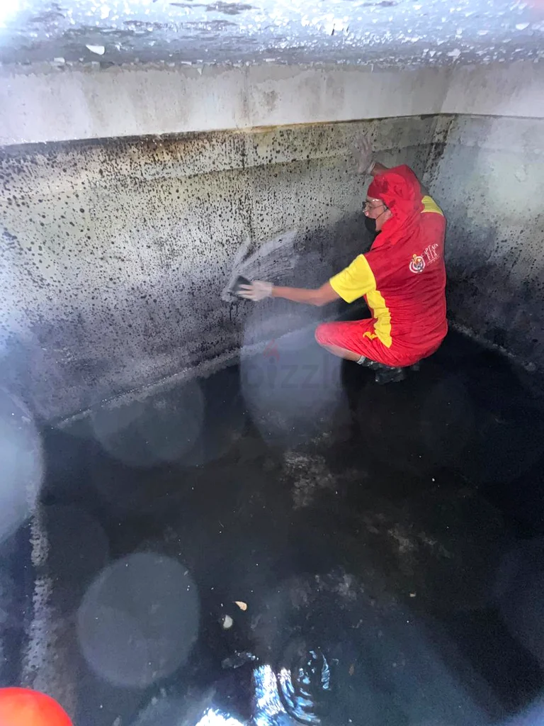 Water Tank Cleaning63438843857282111