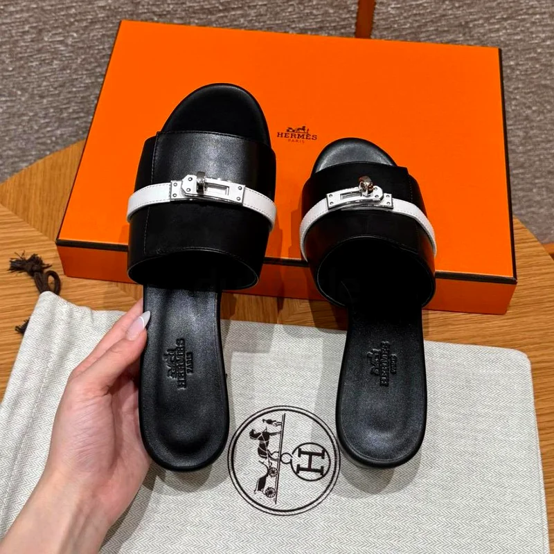 Hermès Gigi 50 Sandals in Noir  Blanc63237107051777110