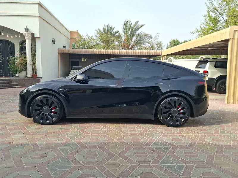 AED 2675/month | 2024 Tesla Model Y Performance | GCC Specs | Ref#33397063175703852418114