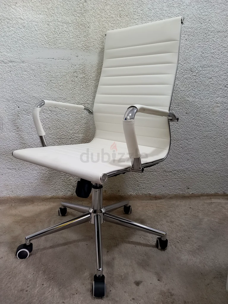 PU Leather High Back Executive Office Chair - Perfect for Your Workspace!63218316731394111