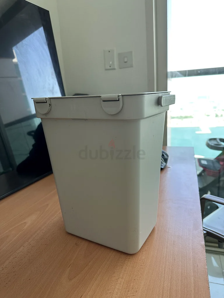 Ikea 10l gray color dustbin63216838859139111