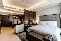 Furnished Service Apt with Boulevard View