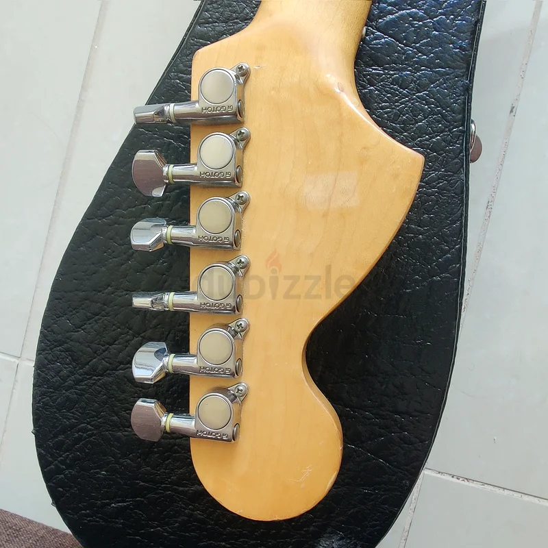 Fender Stratocaster - Iconic Electric Guitar for Sale!63206871689857114