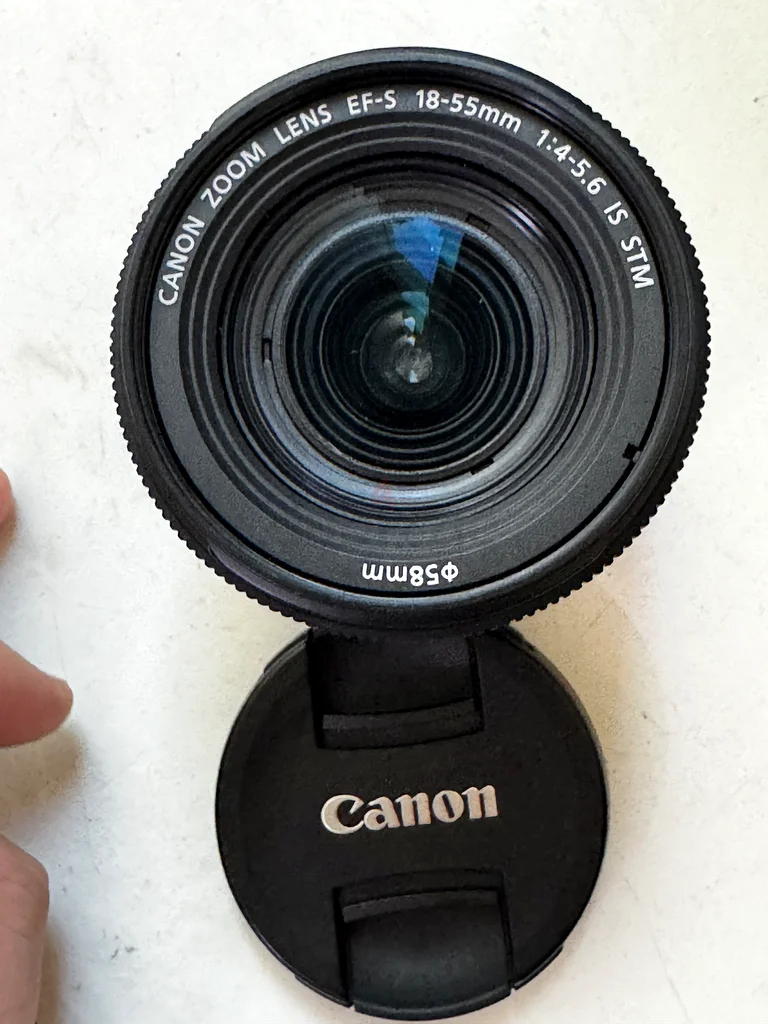 Canon 800d camera with the bag63233636171137112