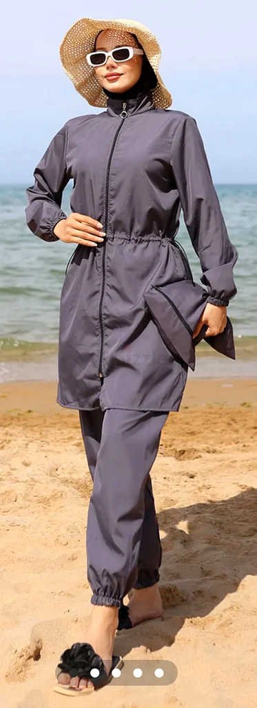 Fully covered swimming suit63241657466627111