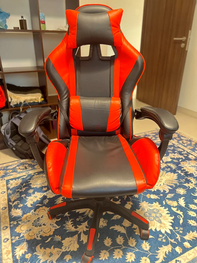 Stylish Gaming Chair - Enhance Your Gaming Experience!63202680729857114