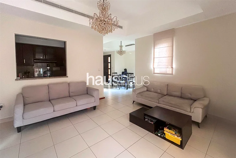 وحدة نهاية كبيرة | حديقة جميلة | مُحافظ عليها جيدًا63151404295170113