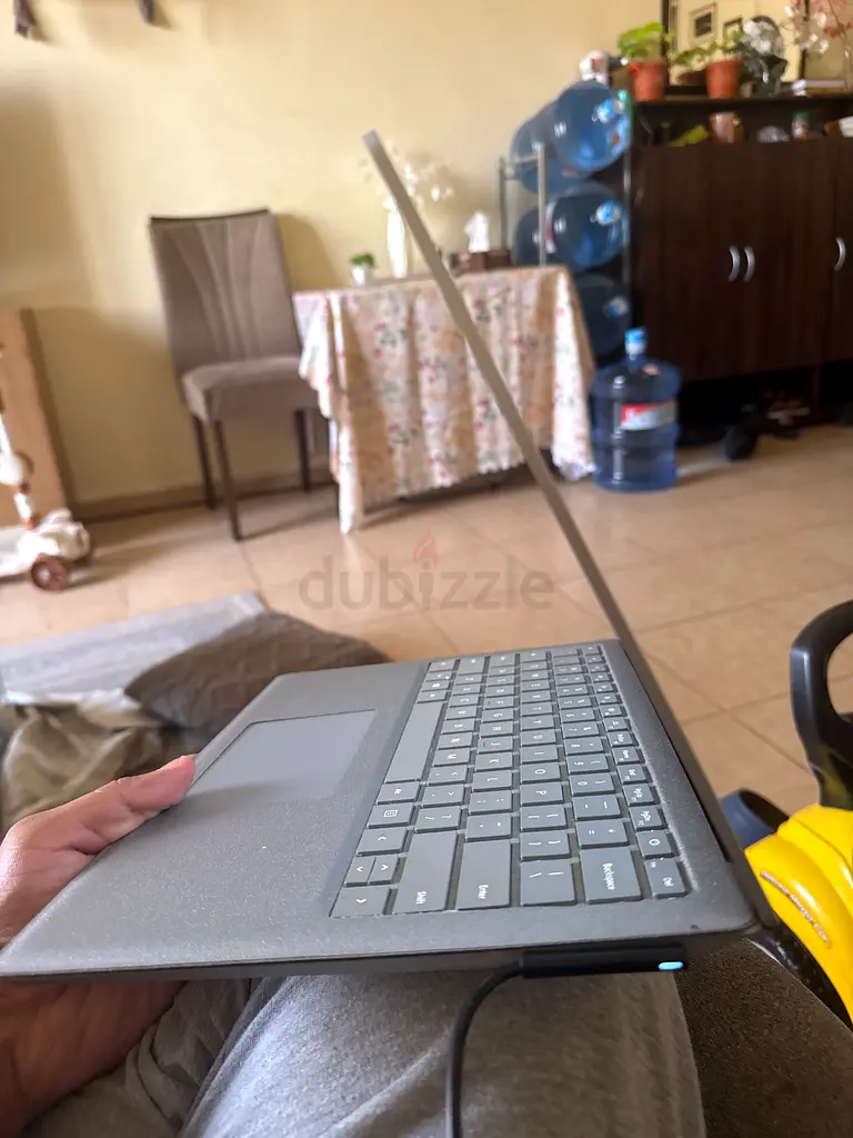 Microsoft surface laptop 2 touch screen63257120459139112