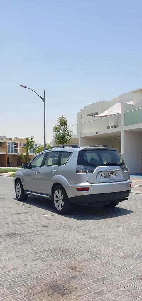 Mitsubishi outlander63172651409281114
