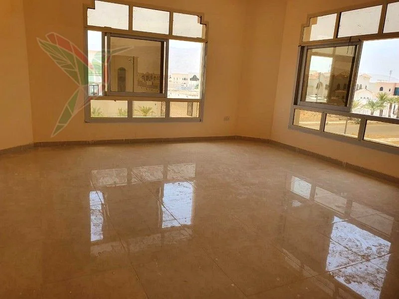 5Bhk Villa in Prime Location for Sale in Al Dhahir63171303364099112