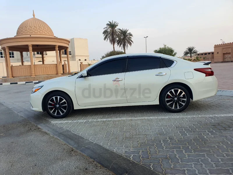 Nisan Altima 2018  2.5 SV GCC63149120137729111